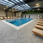 Motel Kompleks Raiski Kat