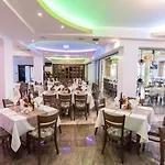 Kompleks Raiski Kat Motel 3*