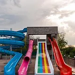 Kompleks Raiski Kat Motel