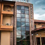 Motel Kompleks Raiski Kat 3*