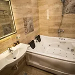 Kompleks Raiski Kat 3*