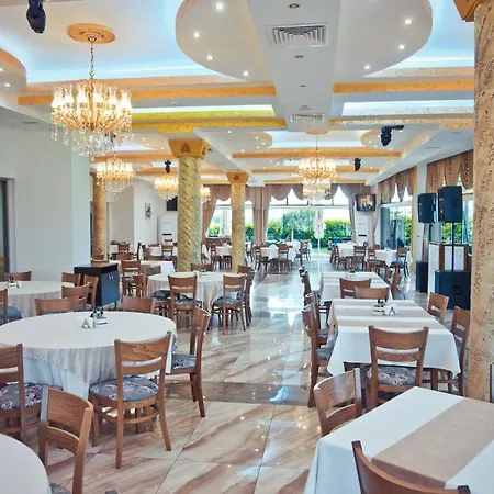 Motel Kompleks Raiski Kat