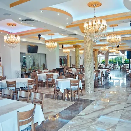 Motel Kompleks Raiski Kat