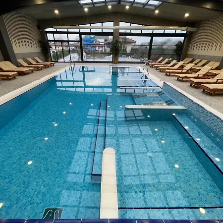 Kompleks Raiski Kat 汽车旅馆 3*