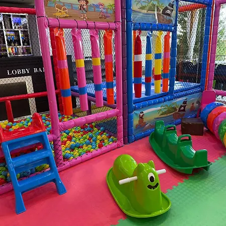 Kompleks Raiski Kat Motel