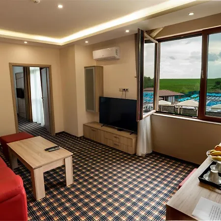 Kompleks Raiski Kat 汽车旅馆 3*