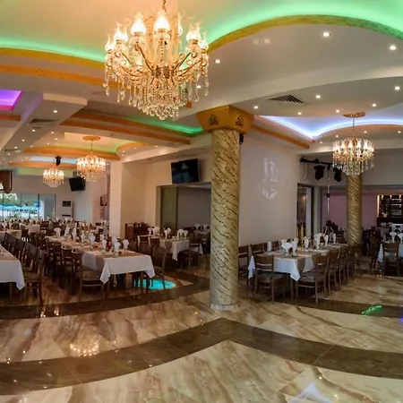 Kompleks Raiski Kat Motel