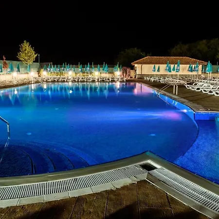 Kompleks Raiski Kat 3*