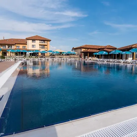 Motel Kompleks Raiski Kat