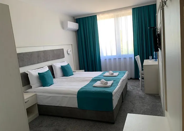 Kompleks Raiski Kat 3* 季米特洛夫格勒