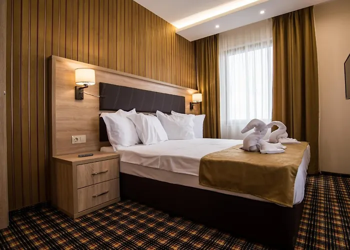 Kompleks Raiski Kat 季米特洛夫格勒