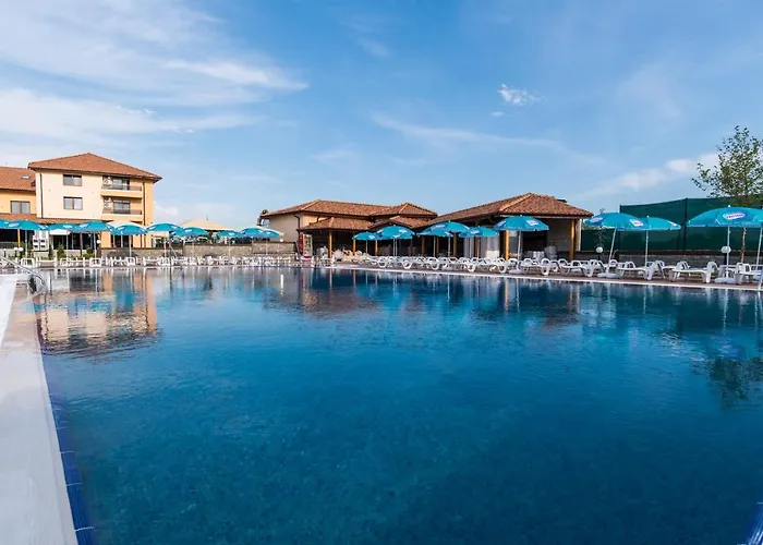 汽车旅馆 Kompleks Raiski Kat 季米特洛夫格勒