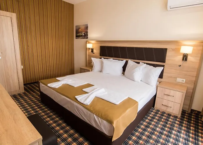 Kompleks Raiski Kat 3* Димитровград