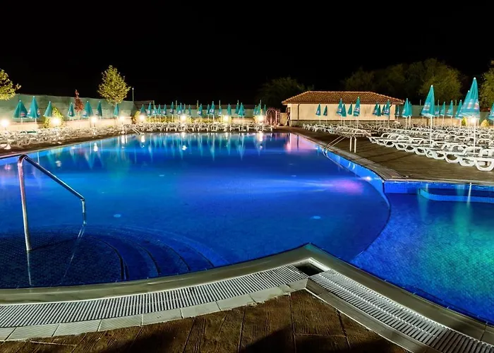 Kompleks Raiski Kat 3*