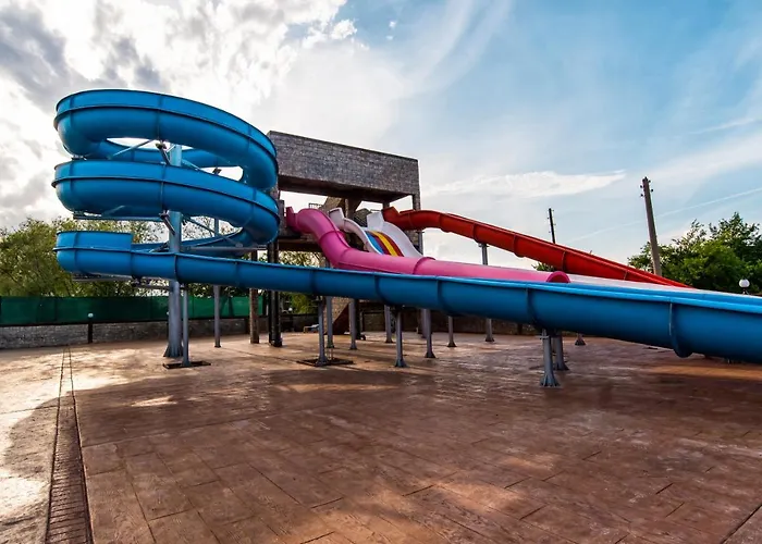 汽车旅馆 Kompleks Raiski Kat 3*