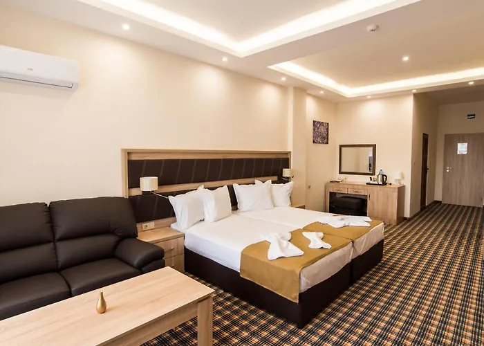 Kompleks Raiski Kat 3*