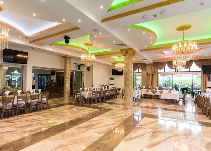 Мотел Kompleks Raiski Kat