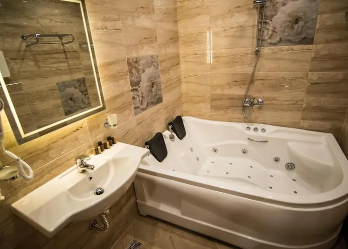 Kompleks Raiski Kat 3*