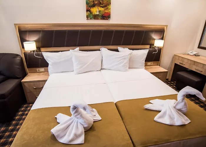 Kompleks Raiski Kat 3*